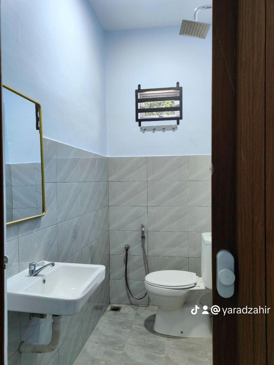 Homestay Habi Residence Kepala Batas  Exterior photo